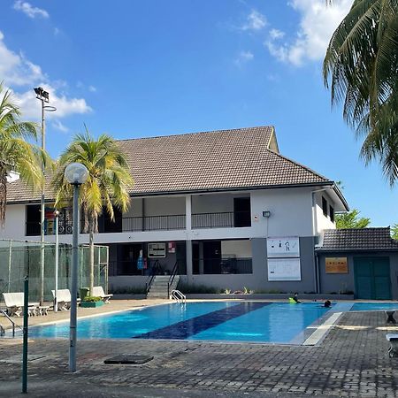 Subang Ville Ehsan Apartment Kampong Baharu Sungai Way Екстериор снимка