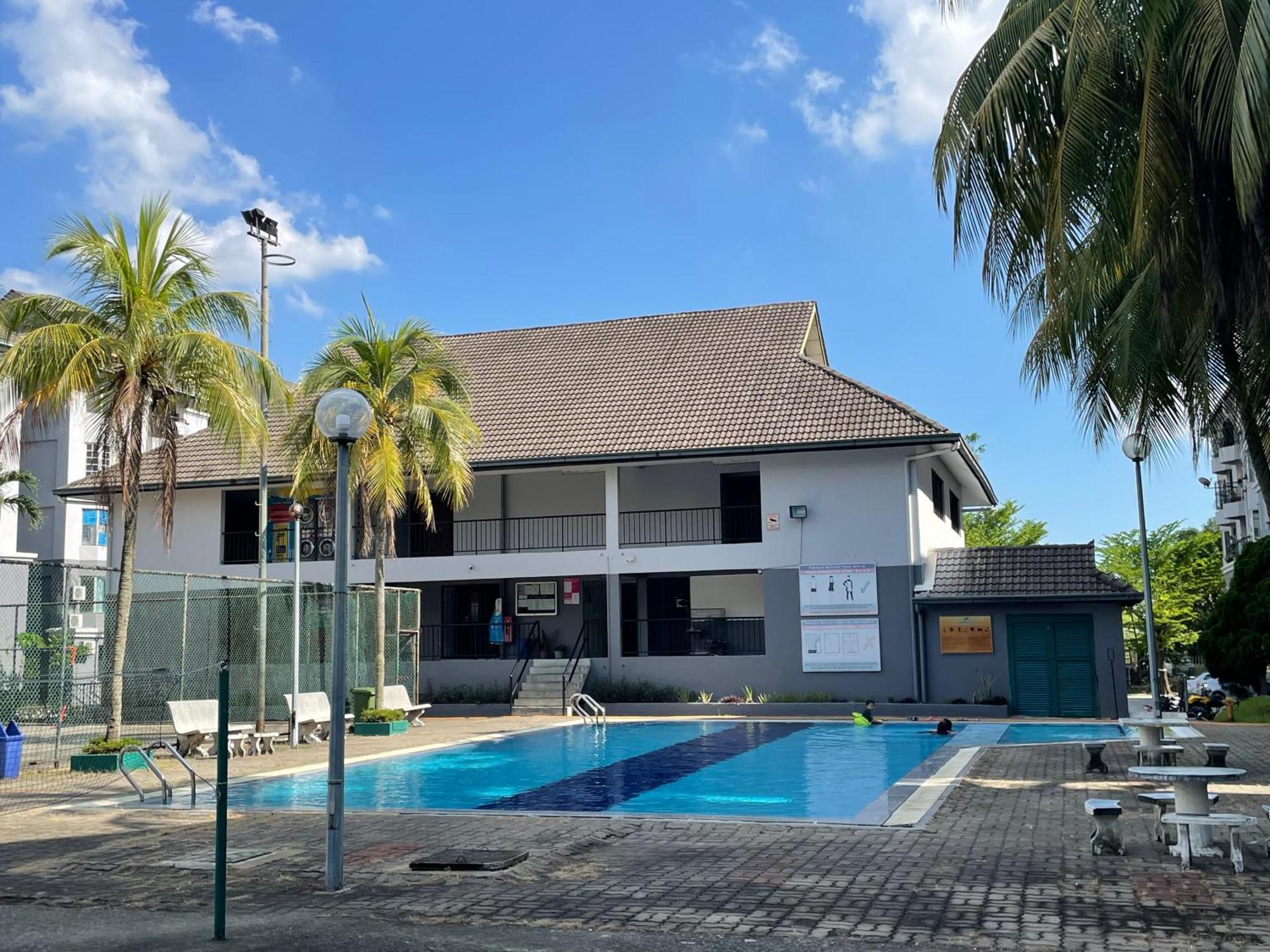 Subang Ville Ehsan Apartment Kampong Baharu Sungai Way Екстериор снимка